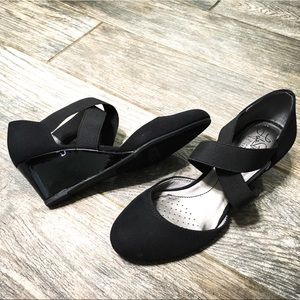 ❤️ LifeStride Soft System Black Comfort Wedges